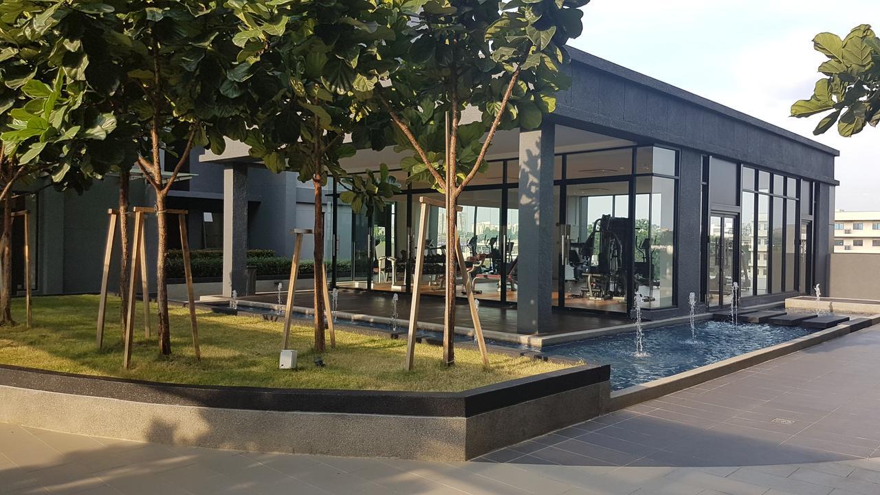 Apartamento Utropolis By Miric Shah Alam Exterior foto